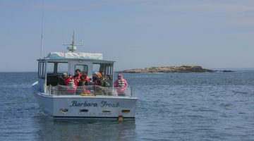 student trip on Lobster boat